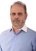 Carlos Aburad é médico patologista